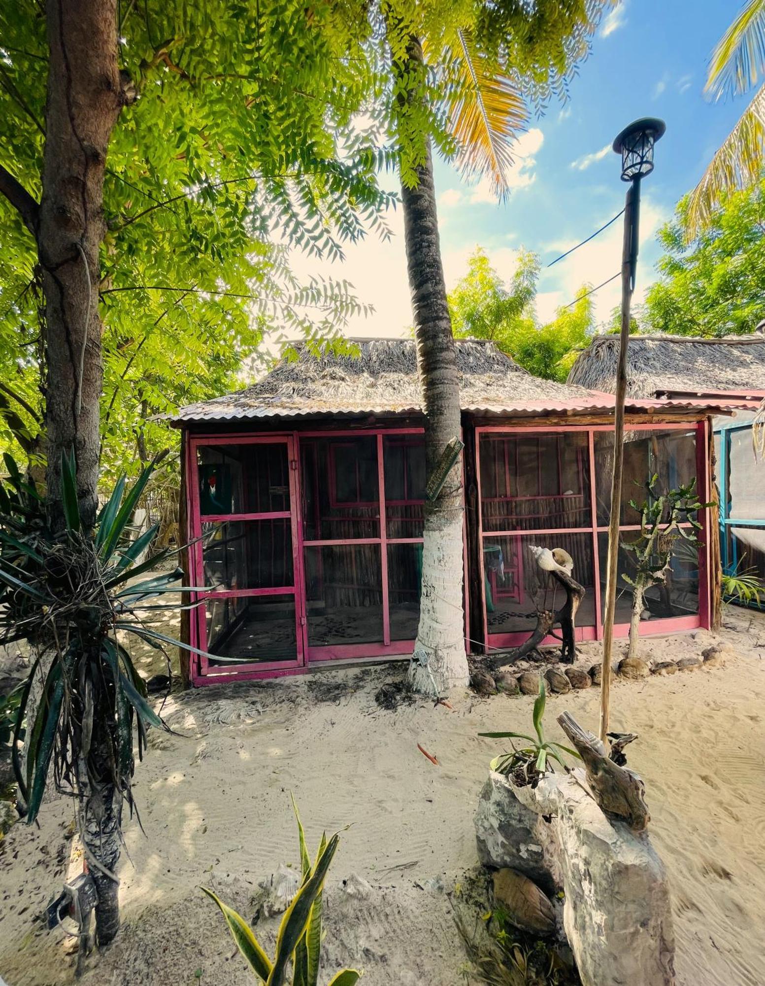 Casa Jade Ecobungalows Las Coloradas Yuluc Экстерьер фото